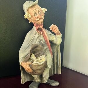 Giuseppe Cappé Sculptures of "The Postman"